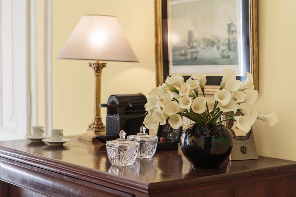 Dear Lisbon - Palace Chiado Suites Esterno foto